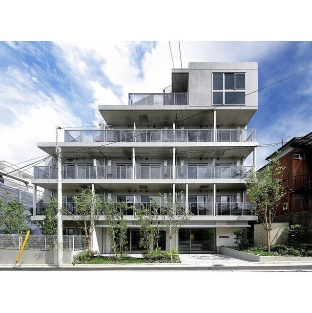 Modern 1-Bedroom Condo Near Station in Kamiuma 0