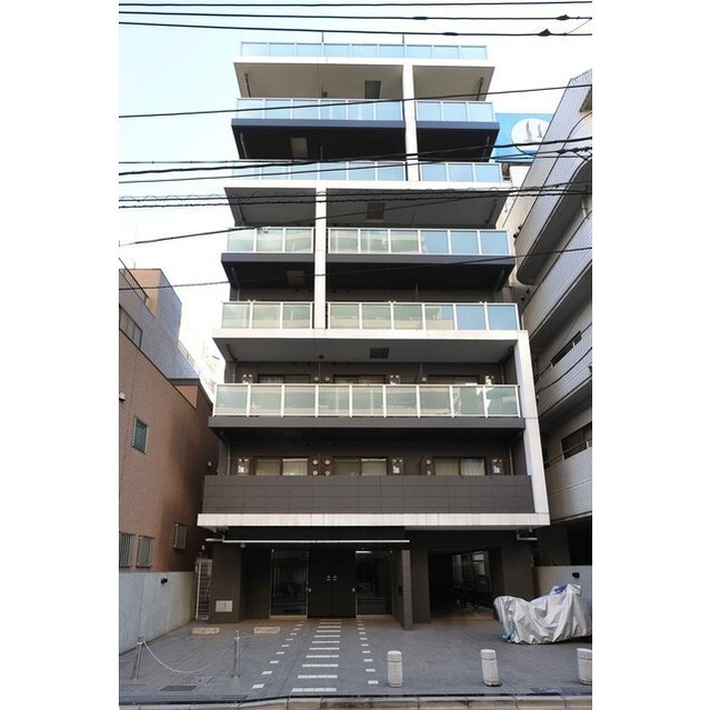 Modern Studio Condo Near Station in Morishita 0
