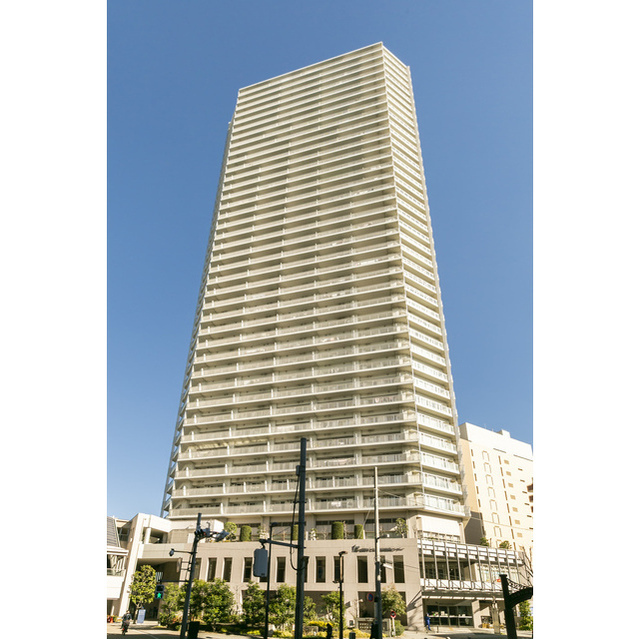 2-Bedroom Condo Near Station in Toyosu toyosusentabiru(chikai.kaiso 0