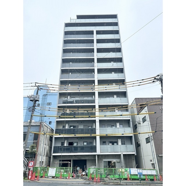 Brand New 2-Bedroom Condo Near Station in Ogibashi 0
