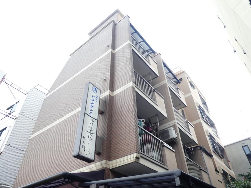 Charming 2-Bedroom Condo Near Station in Minamimagome 0
