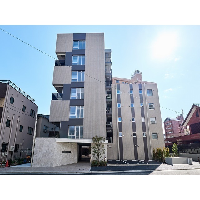 Brand New 2-Bedroom Condo in Kitasuna 0