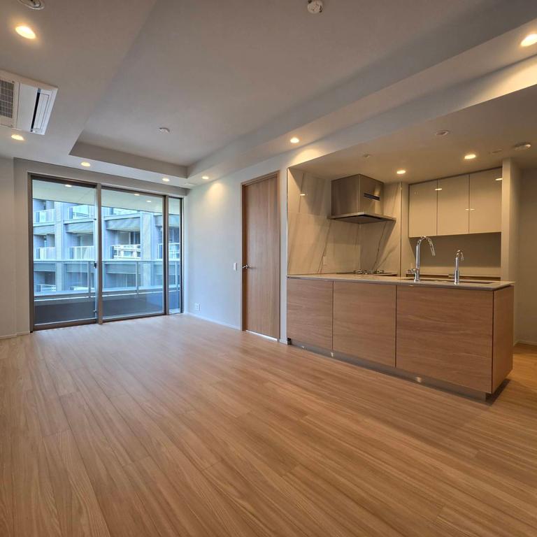 Brand New 3-Bedroom Condo Near Station in Mita sumitomofudosammitatsuimbiruni 0