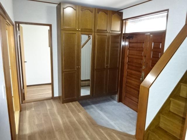 Vintage 6-Bedroom House in Kajiyama 0