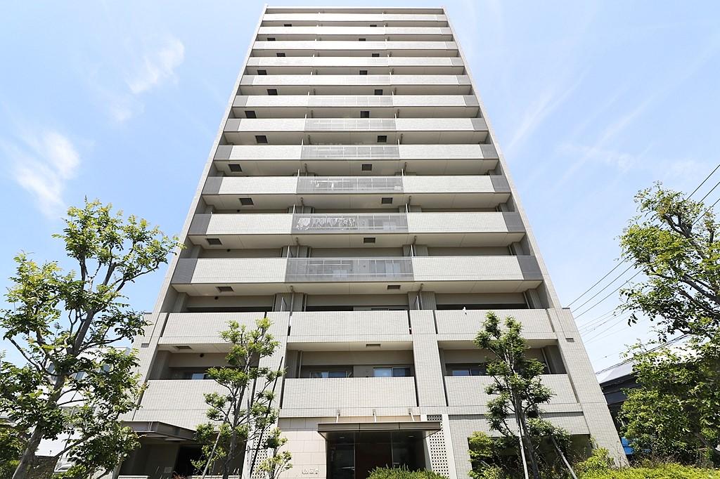 3-Bedroom Condo Near Station in Midori 0