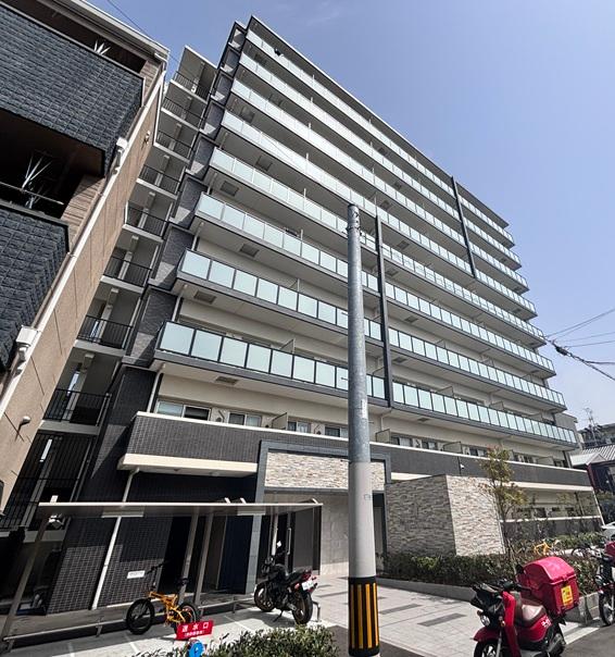 Brand New 1-Bedroom Condo in Hayashiji 0