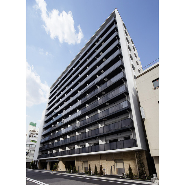 Modern Studio Condo in Higashikanda 0