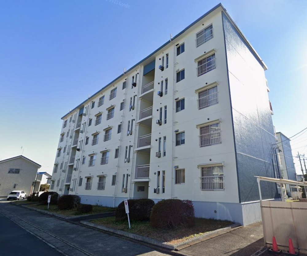 Vintage 3-Bedroom Condo in Ginza 0