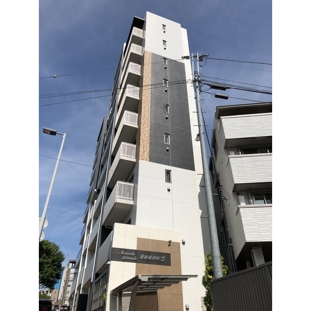 Studio Condo Near Station in Higashinakacho 0