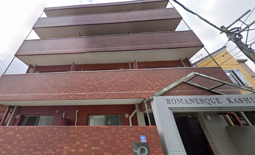 Classic Studio Condo in Minatokashii 0