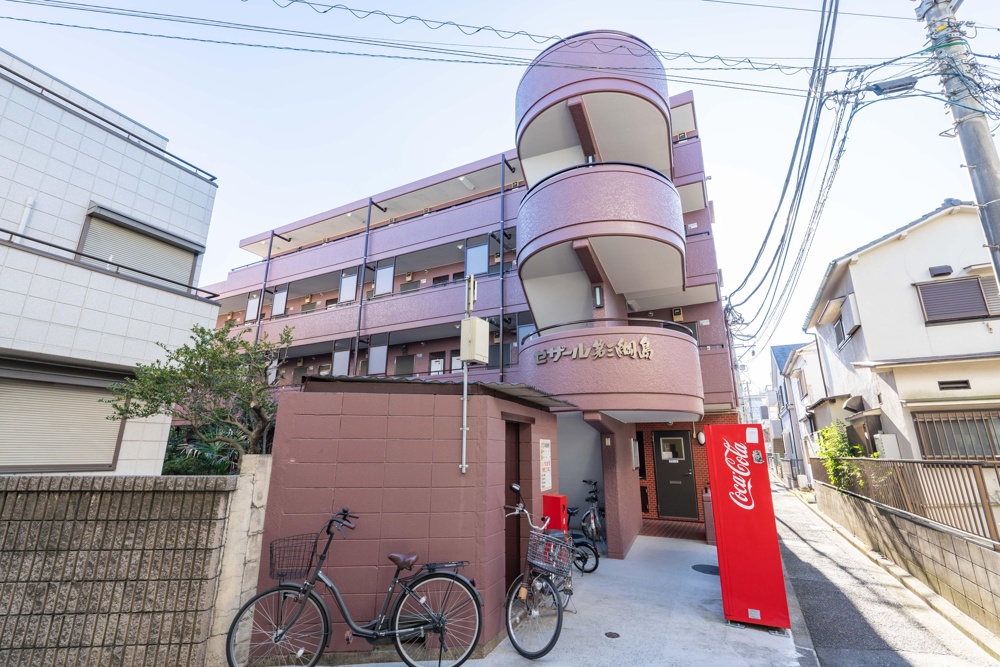 Vintage Studio Condo in Tsunashimakamicho 0