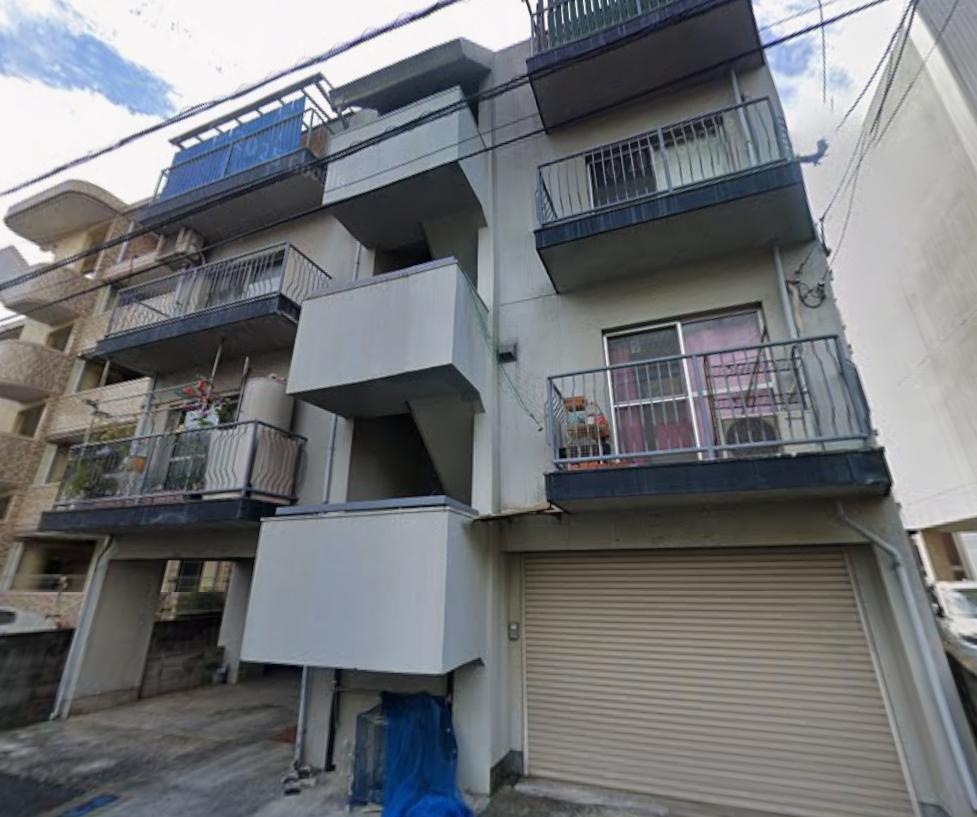 Vintage 3-Bedroom Condo in Kamiitozu 0