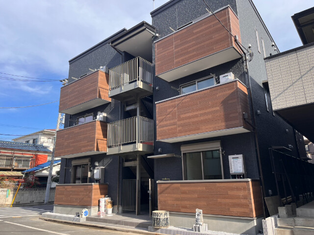 Modern 1-Bedroom Condo in Nakakasai 0