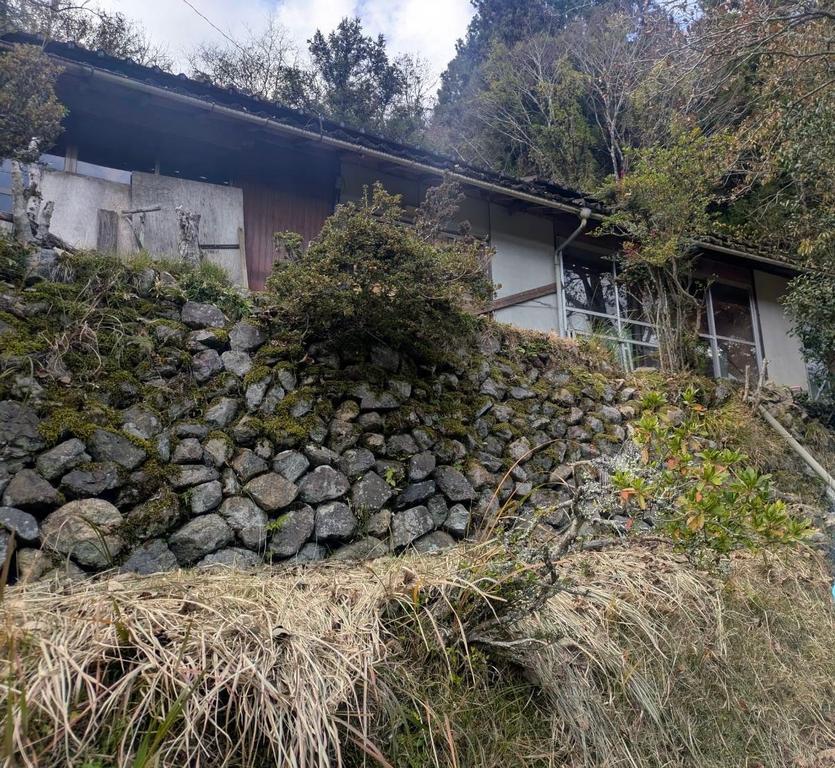 Charming 2-Bedroom House in Kamanowacho 0