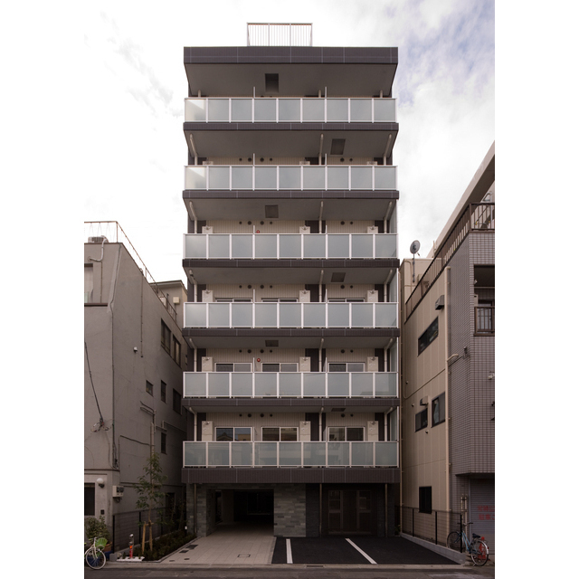 Modern Studio Condo Near Station in Morishita 0