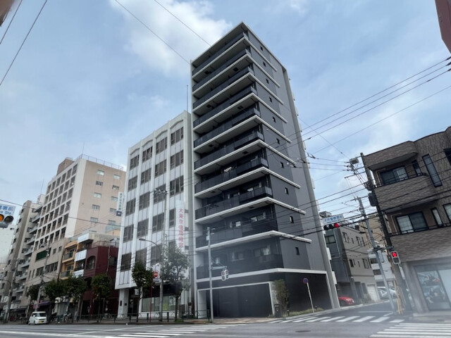 Modern Studio Condo Near Station in Narihira 0