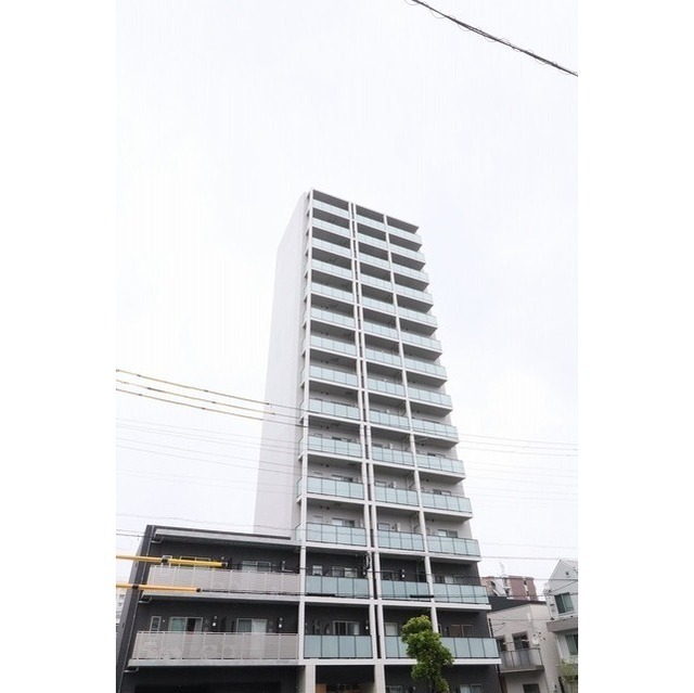 Modern 1-Bedroom Condo Near Station in Minamisenju 0