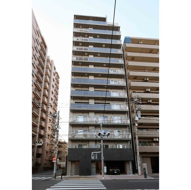 Modern 1-Bedroom Condo Near Station in Motoasakusa 0