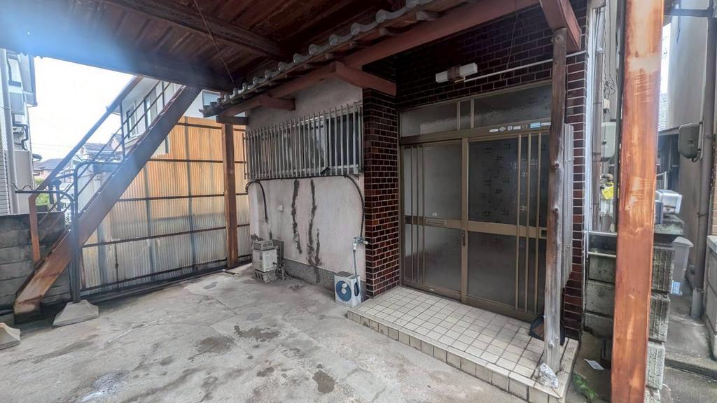 Well-Kept 4-Bedroom House in Yamada 0