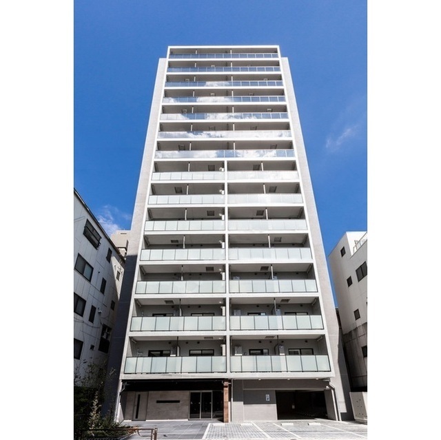 Modern 1-Bedroom Condo Near Station in Higashiueno 0