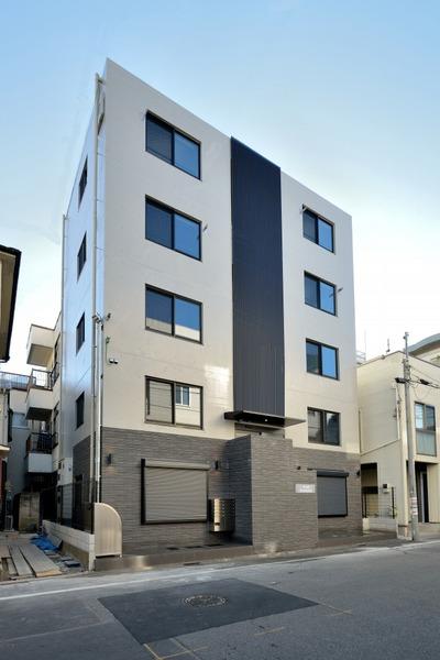 Modern Studio Condo in Yokokawa 0