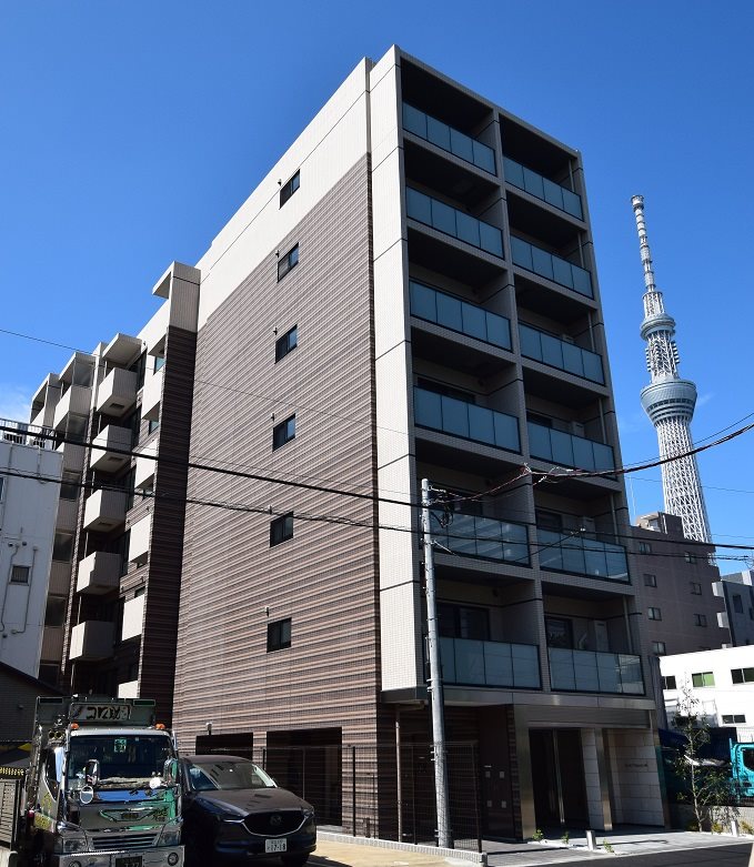 Modern Studio Condo in Yokokawa 0