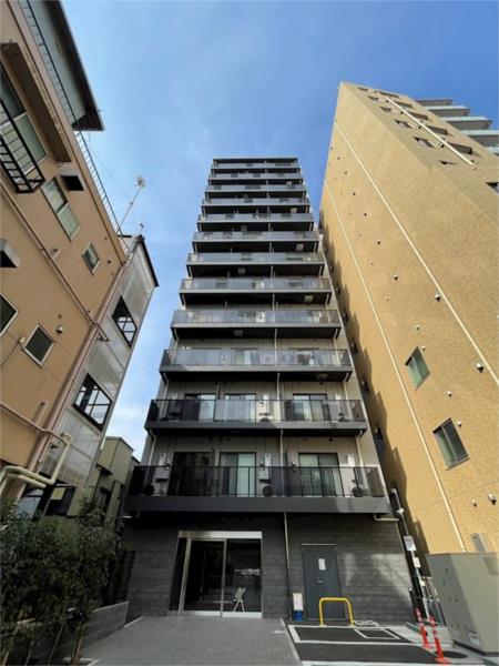 Modern Studio Condo Near Station in Fukuzumi 0