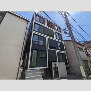 Modern Studio Condo Near Station in Shimomeguro 0