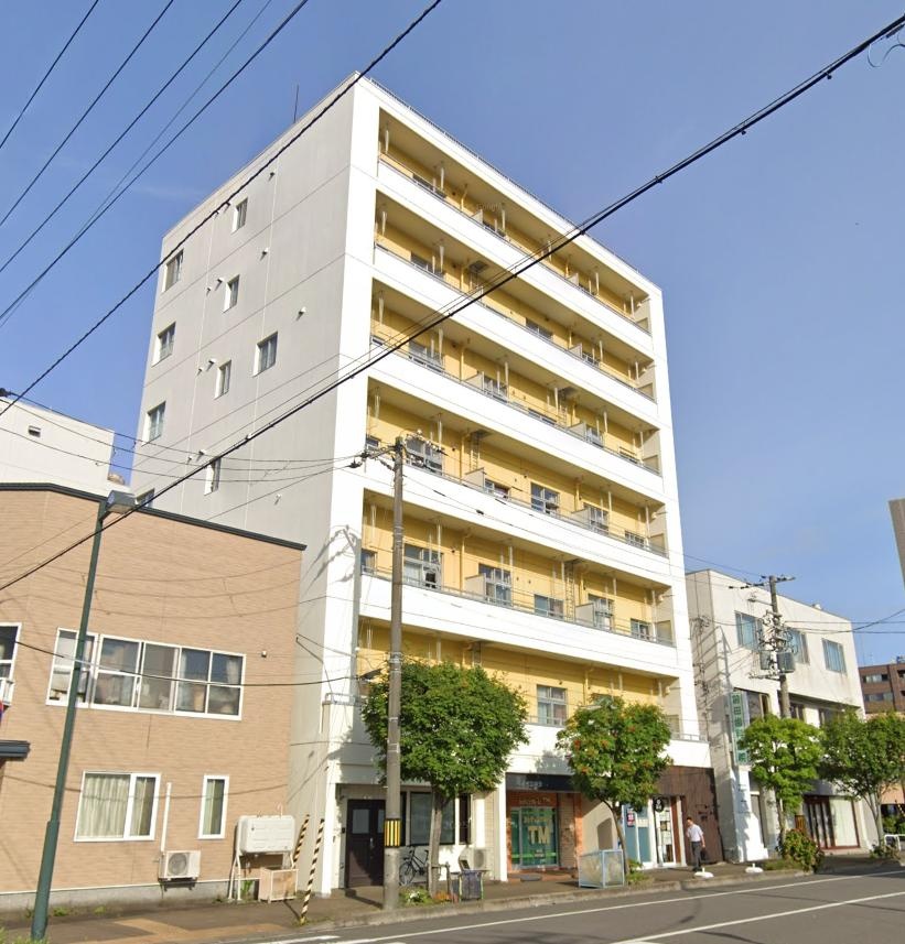 Classic 2-Bedroom Condo Near Station in Chuocho 0