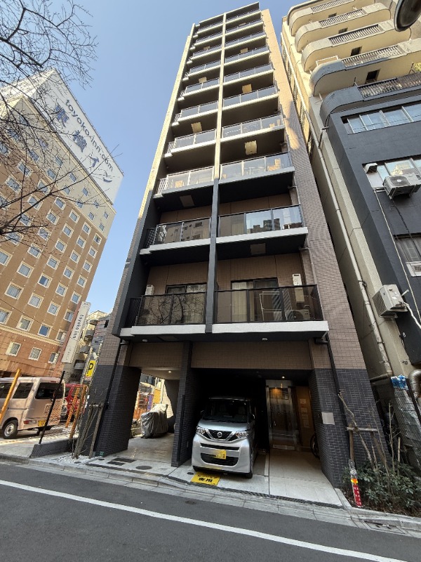Modern Studio Condo Near Station in Kitaotsuka 0