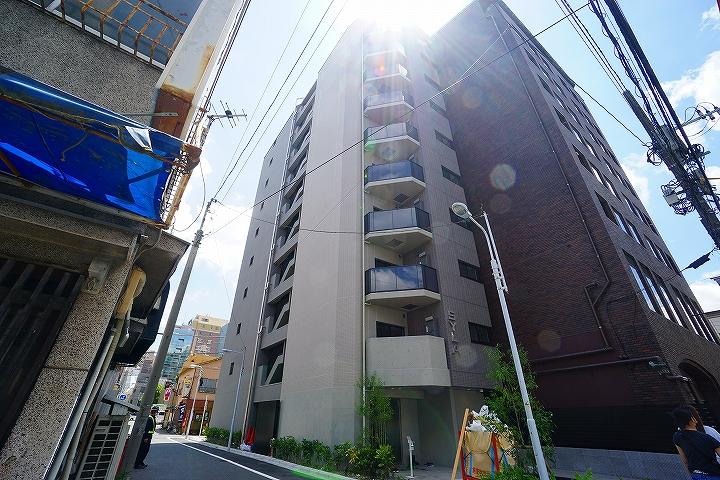 Modern 2-Bedroom Condo in Asakusabashi 0