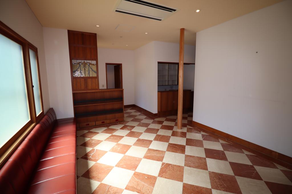 High-End 18-Bedroom Property Near Station in Kyomachidaikokucho 0
