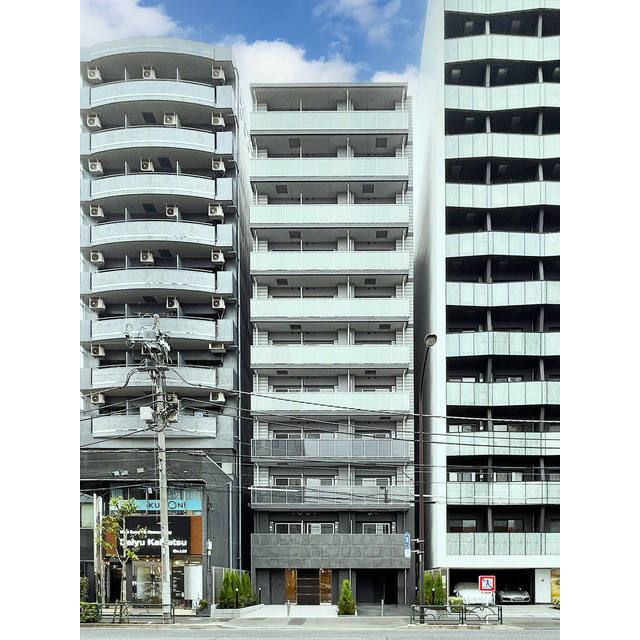 Modern 1-Bedroom Condo Near Station in Ojima 0