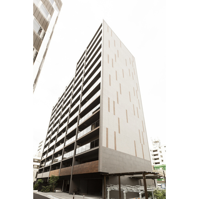 Modern 2-Bedroom Condo Near Station in Negishi 0