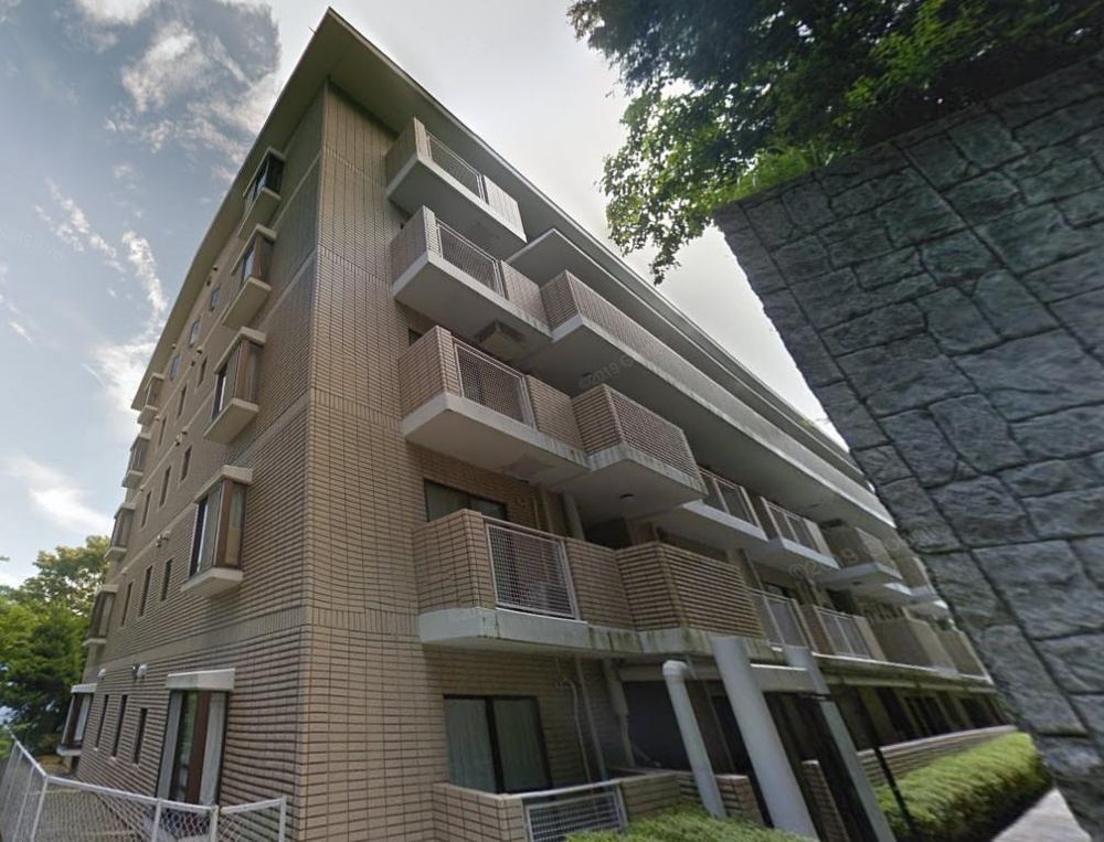 Well-Kept 2-Bedroom Condo Near Station in Gora 0
