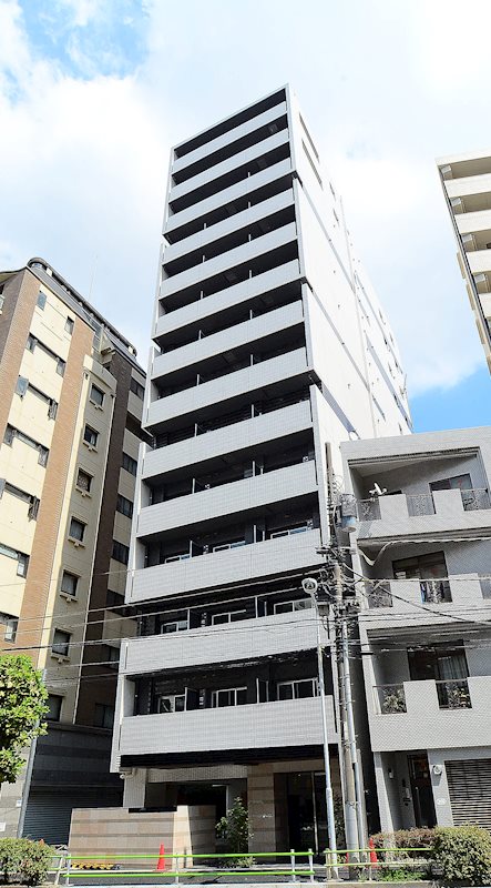 Modern 1-Bedroom Condo Near Station in Kitaueno 0