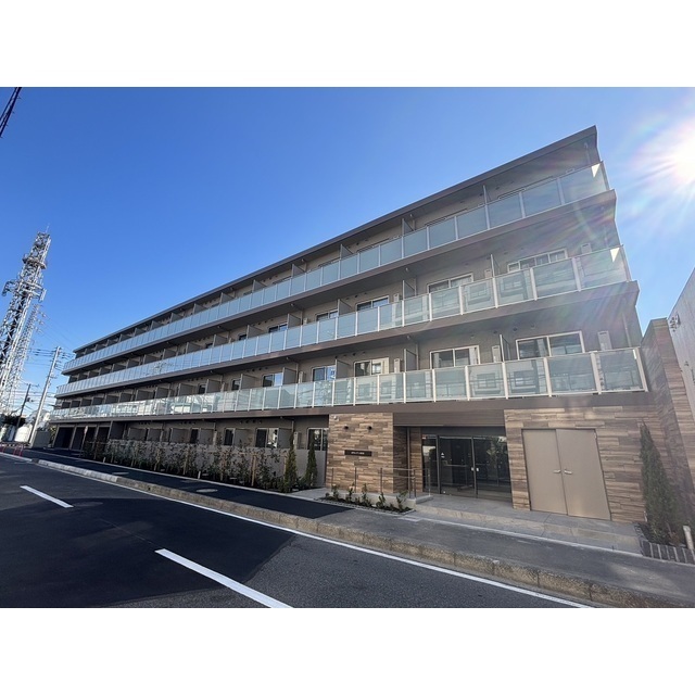 Modern Studio Condo in Kakemama 0
