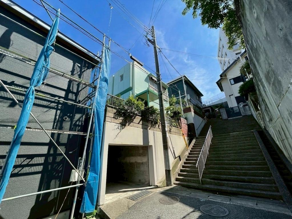 Charming 2-Bedroom House in Higashinocho 0