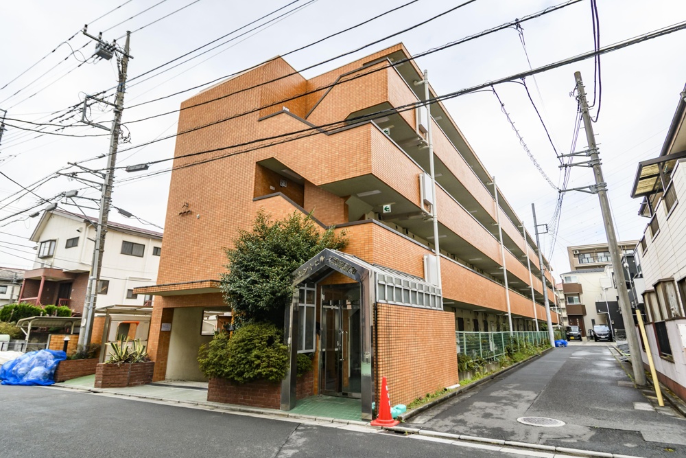 Charming Studio Condo in Shirahata 0