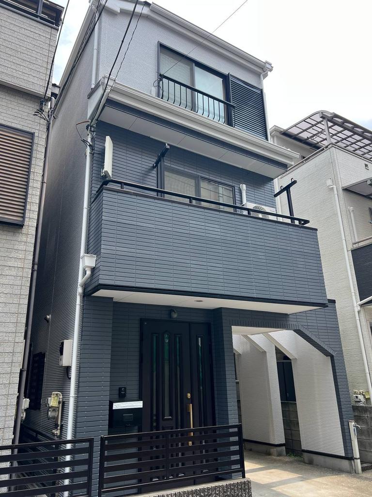 4-Bedroom House Near Station in Higashiogu 0