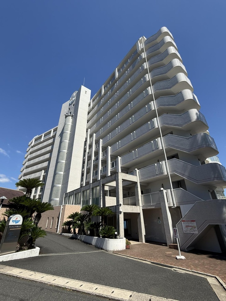 3-Bedroom Condo in Kamiseya 0