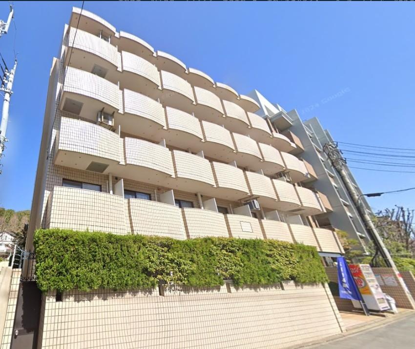 Classic Studio Condo in Takatori 0