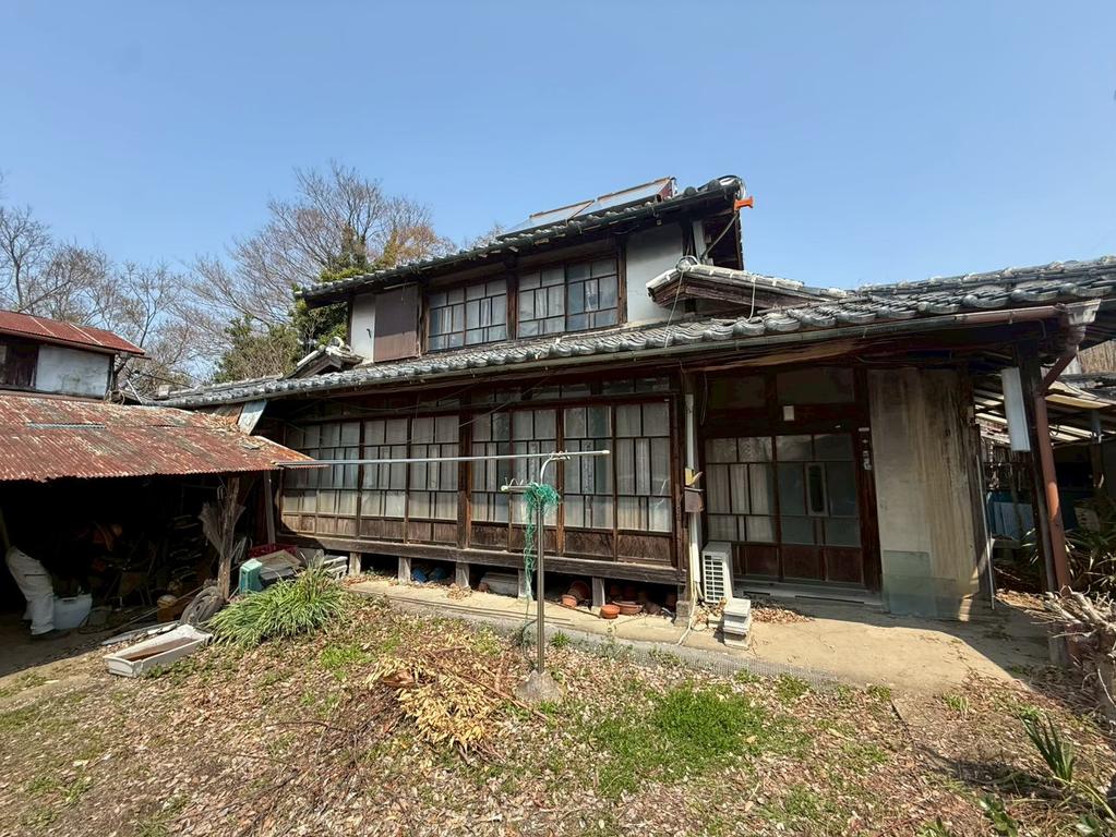 Charming 4-Bedroom House in Machiyashinden 0
