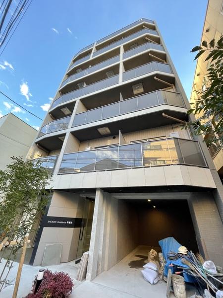 Modern Studio Condo Near Station in Takada 0
