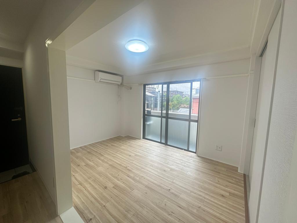 Charming Property in Koshino 0