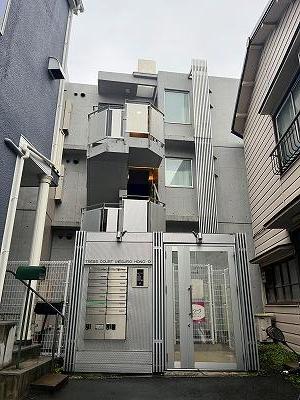Modern Studio Condo in Megurohoncho 0