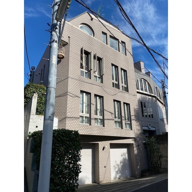 1-Bedroom Condo Near Station in Taishido 0