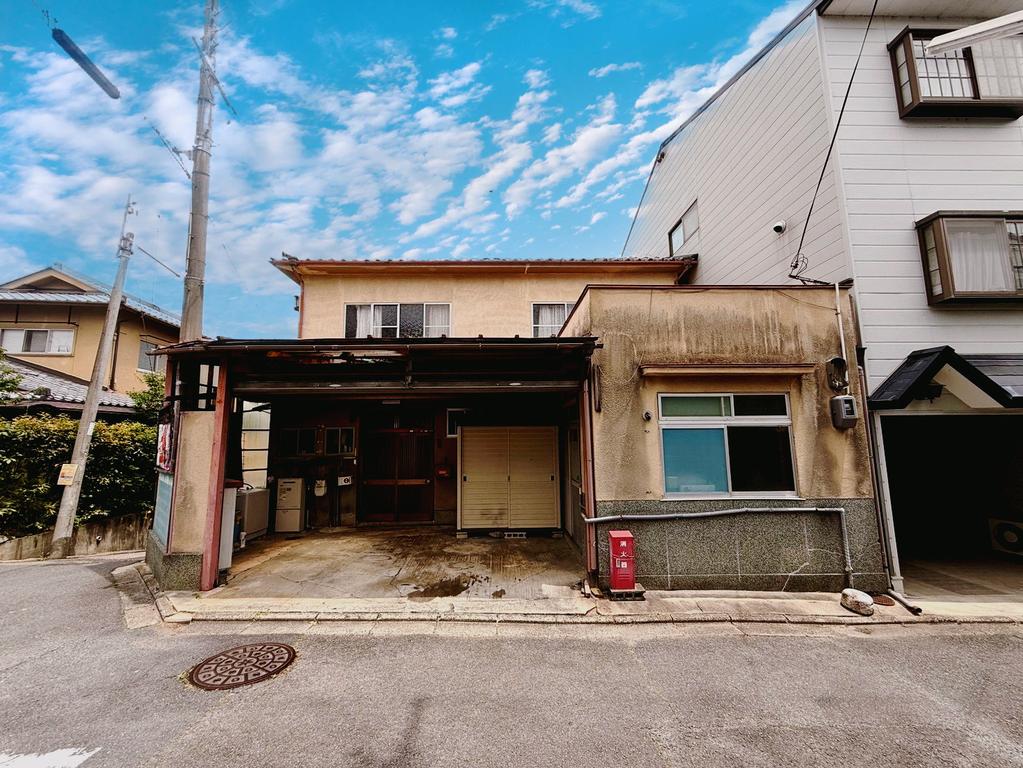 Well-Kept 8-Bedroom House in Omiya tajiricho 0
