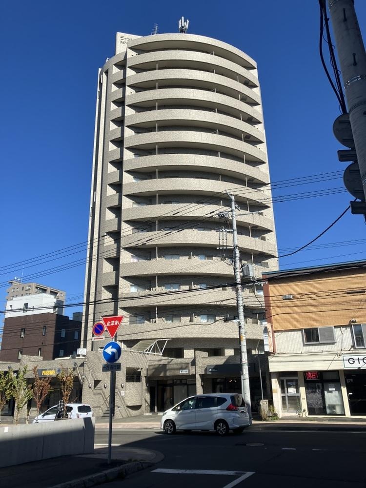 Classic Studio Condo Near Station in Nijuyonken 4-jo 0