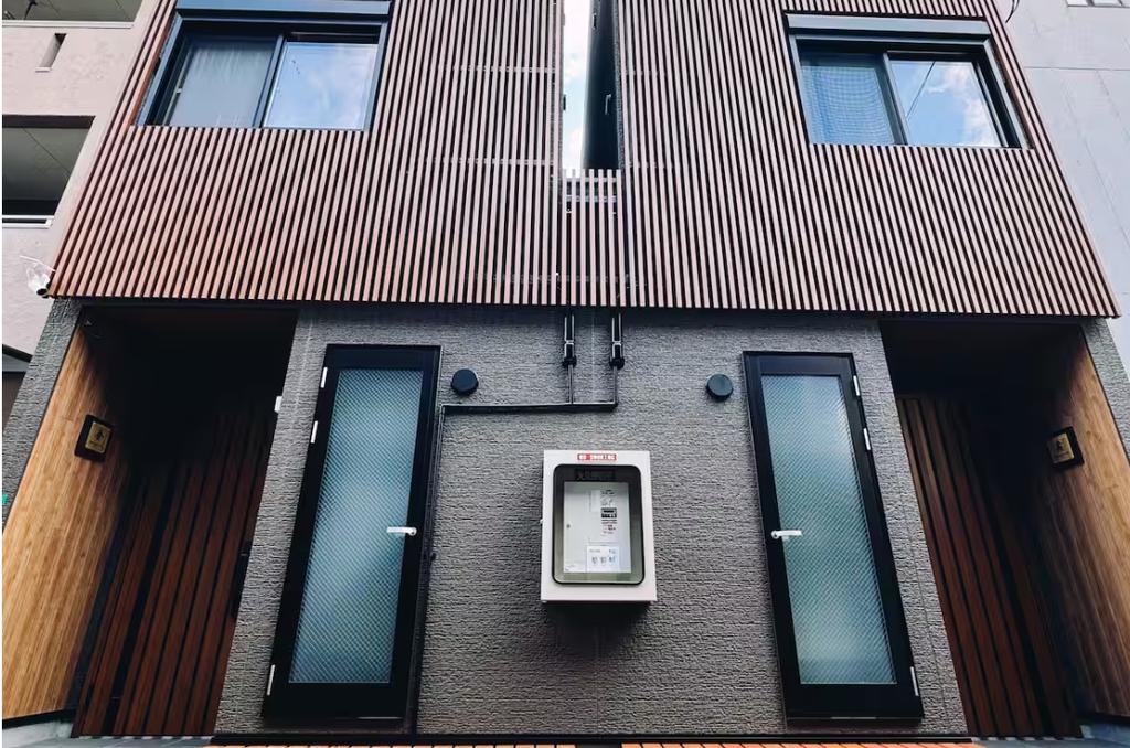 Brand New 4-Bedroom Property Near Station in Nippombashihigashi 0